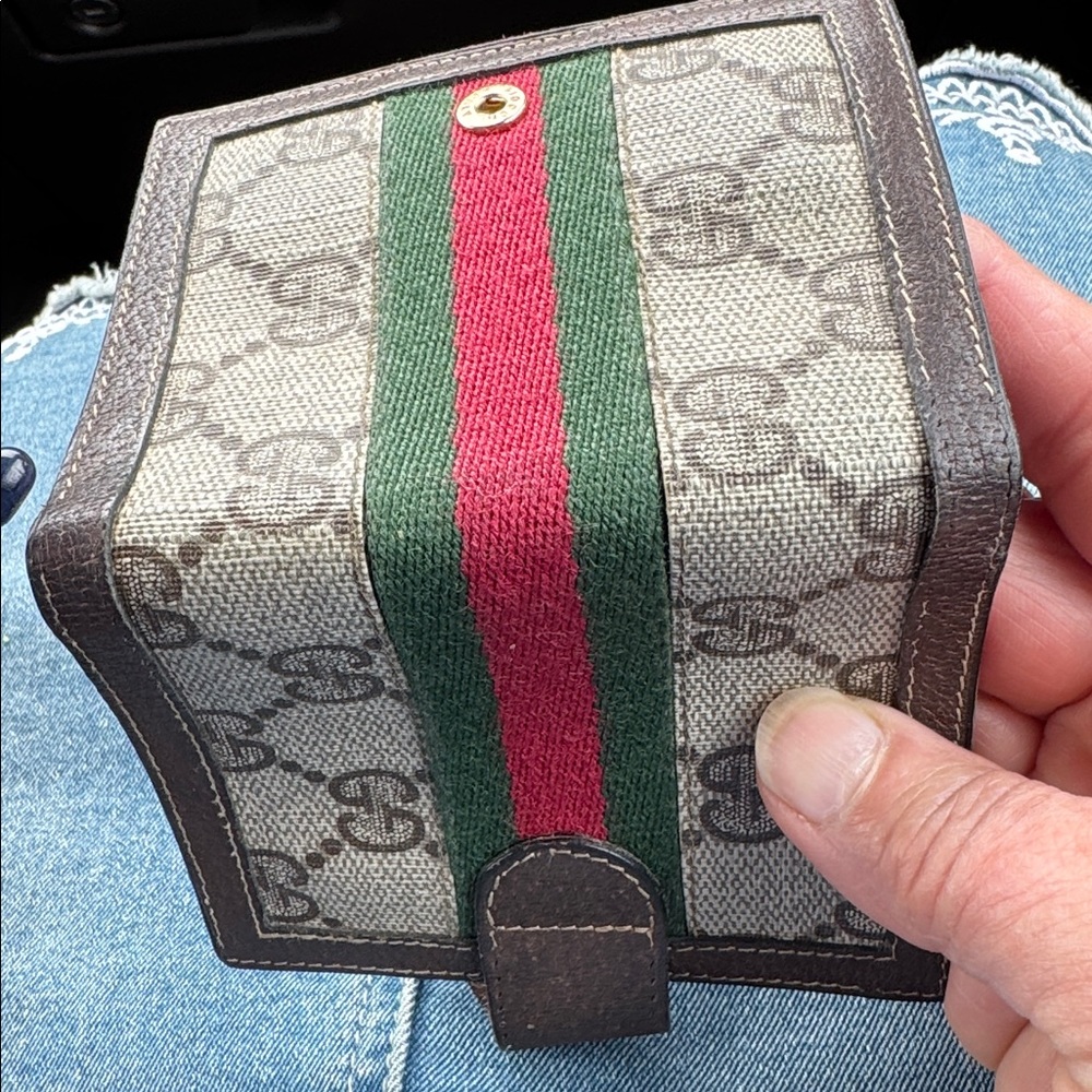Gucci GG supreme bi-fold  Beige and Brown small Wallet with Red and Green - Picture 7 of 7